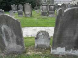 photograph of winged skull headstone and surrounding headstones at St Romald 2016