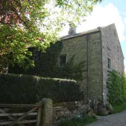 photograph of High Green Farmhouse & Outbuilding, Mickleton 2016