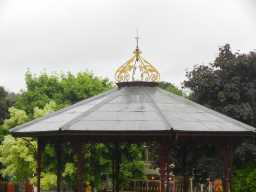 Photograph of roof of Bandstand opposite Ravensworth Terrace 2016