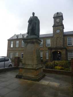 Photograph of Statue of the 6th Marquess of Londonderry 2016