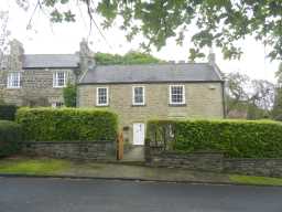 Photograph in front of The Gatehouse, Tanfield 2016