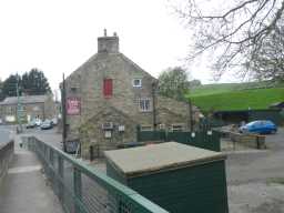 Photograph of side of The Cross Keys Public House, Eastgate 2016