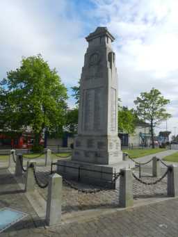 War Memorial Cenotaph, oblique view, Town Centre, Crook © DCC 2016