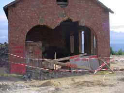 Close up of northern elevation of Weatherhil Engine house 2003