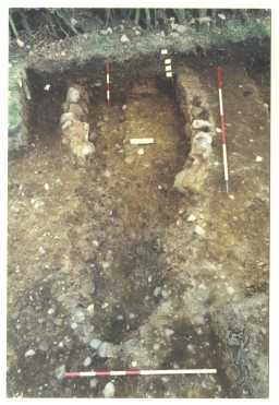 Fully excavated medieval pottery kiln at Aldin Grange © NAA 1996